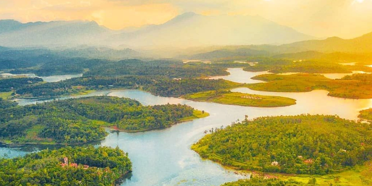 Nature’s Retreat: Coorg & Wayanad Getaway